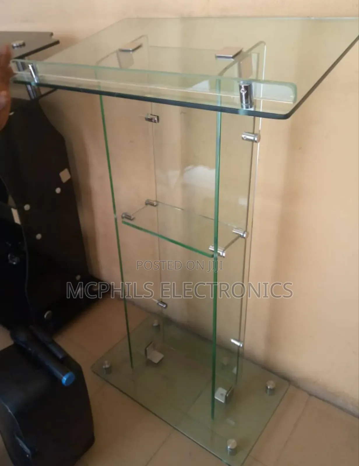 Glass Pulpit