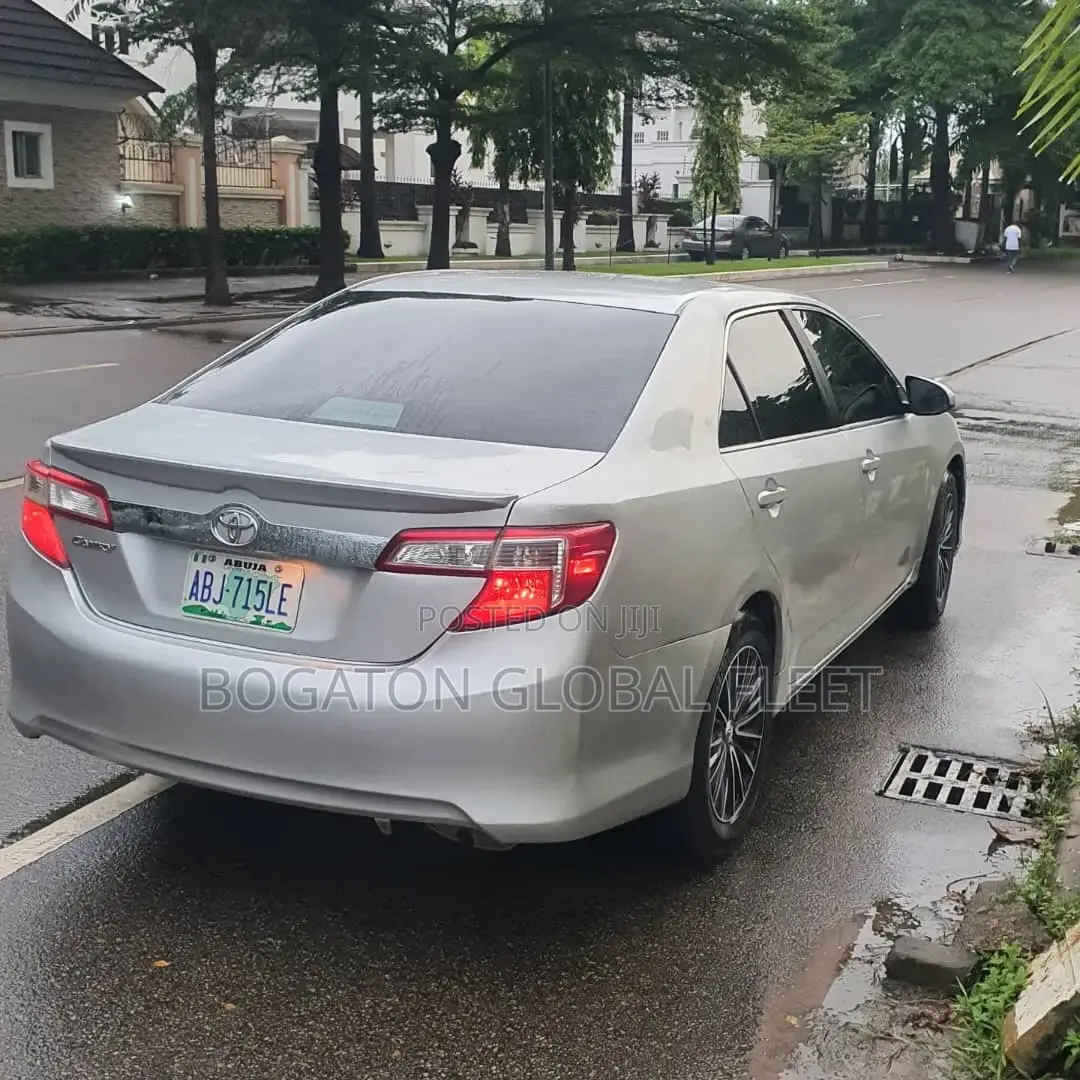 Toyota Camry (Silver) for Rent