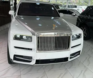Rolls-Royce Cullinan Base 2021 White