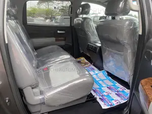 Toyota Tundra Regular Cab 4x4  5.7L V8 2013 Gray