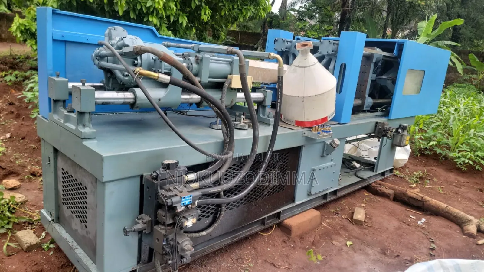 Plastic Moulding Machine
