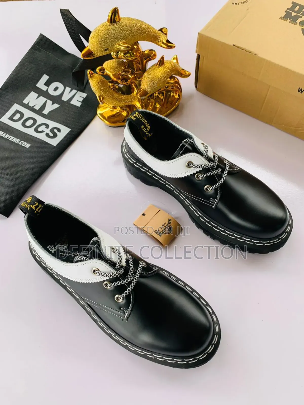 DR MARTENS Luxury Shoe