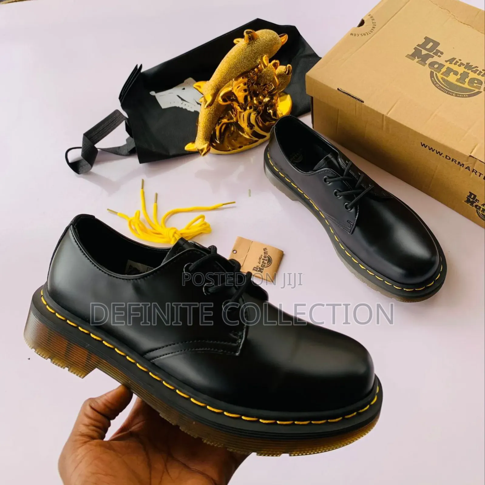 DR MARTENS Luxury Shoe