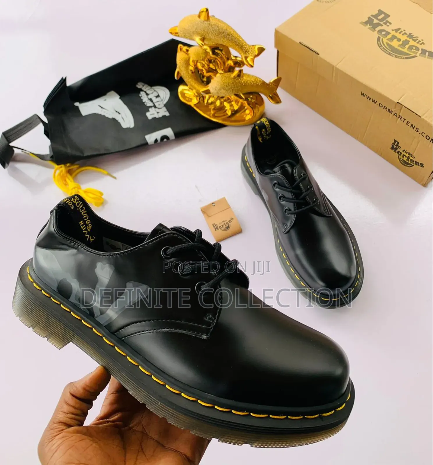 DR MARTENS Luxury Shoe