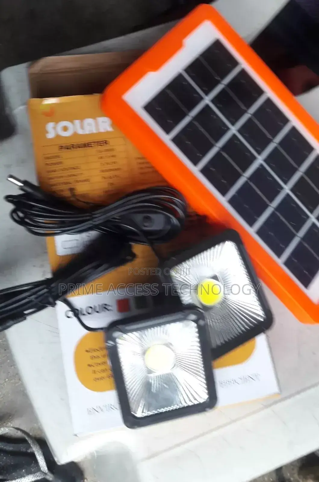 High Quality Solar Phone Charger With 2 Bulbs