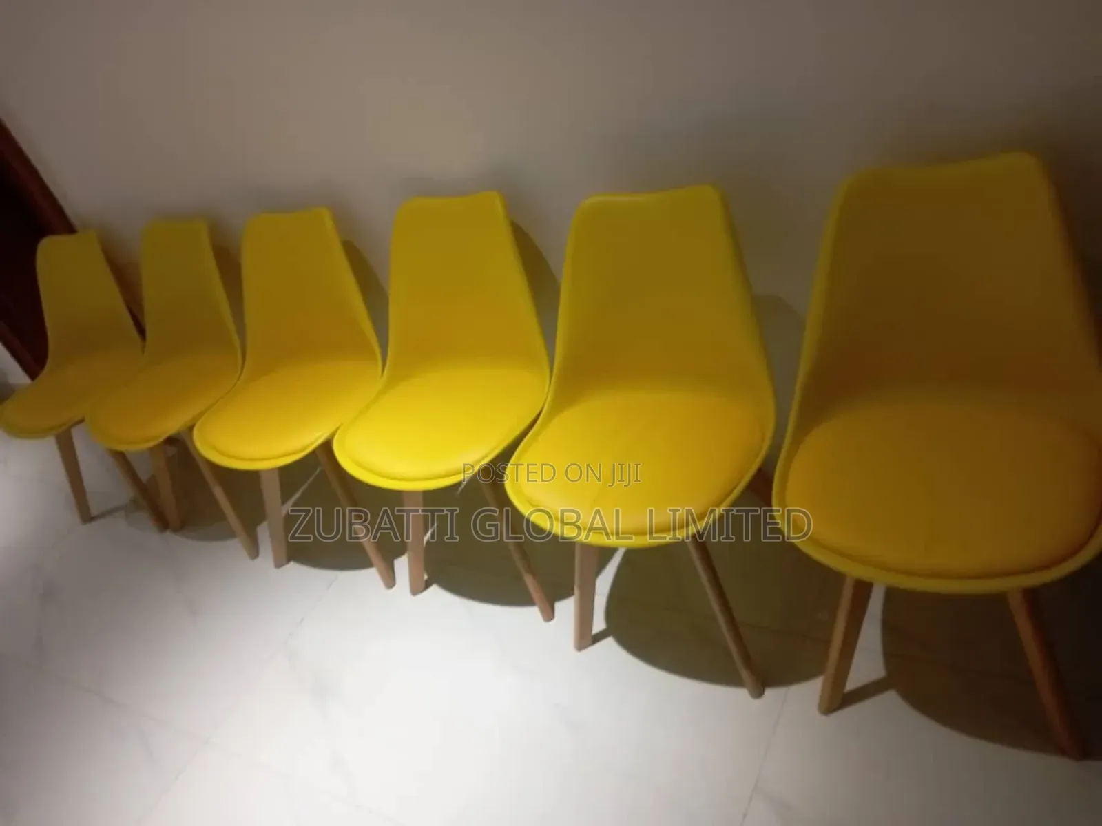 Foreign Restaurants Plastic Chair / Modern Cafeteria Chair