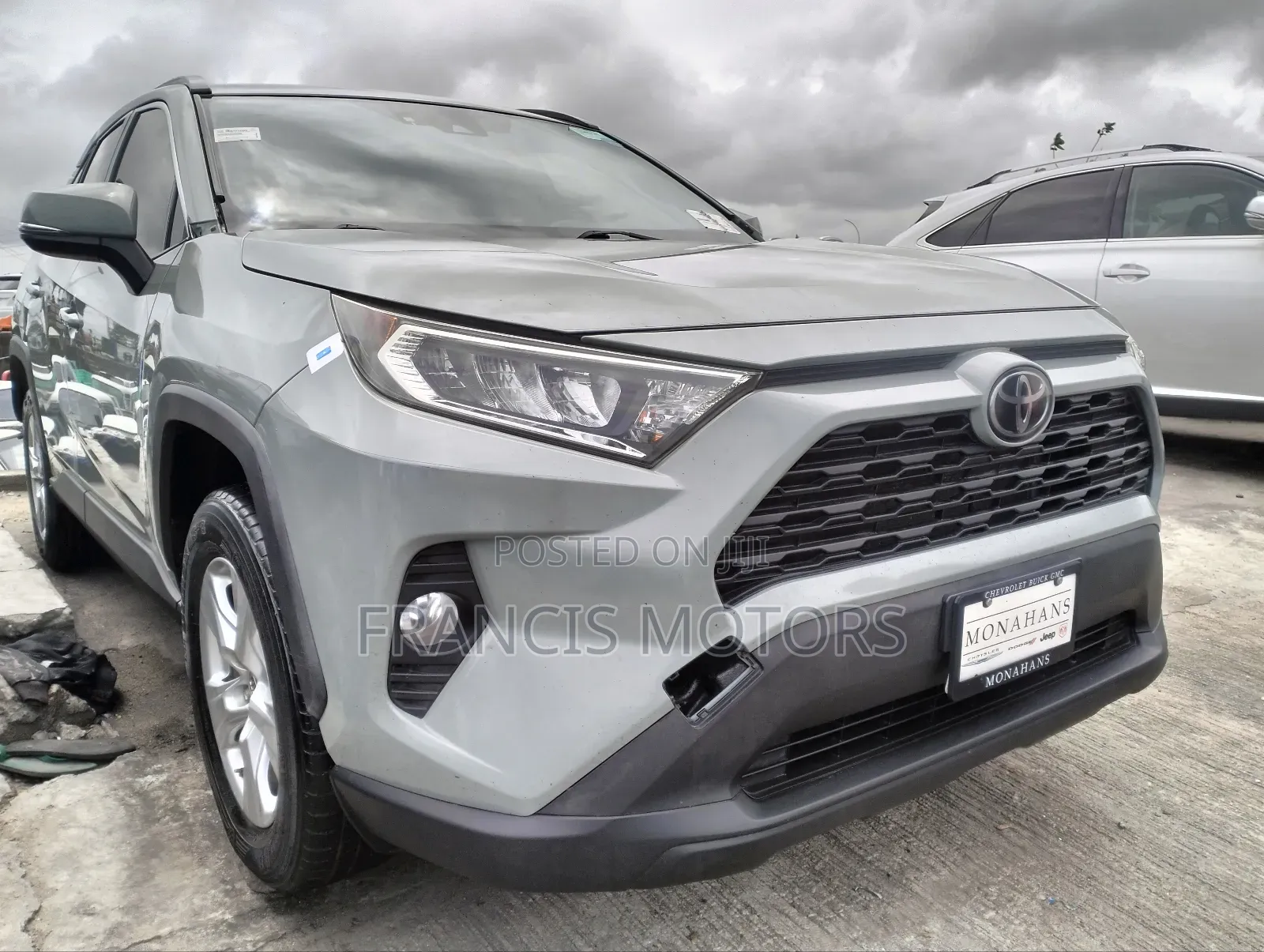 Toyota RAV4 XLE AWD 2020 Gray