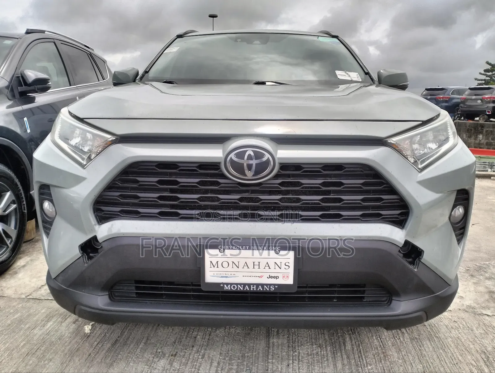 Toyota RAV4 XLE AWD 2020 Gray