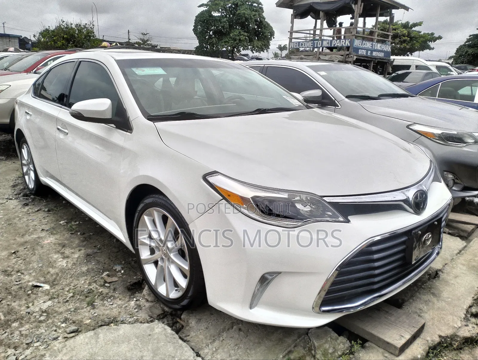 Toyota Avalon 2015 White