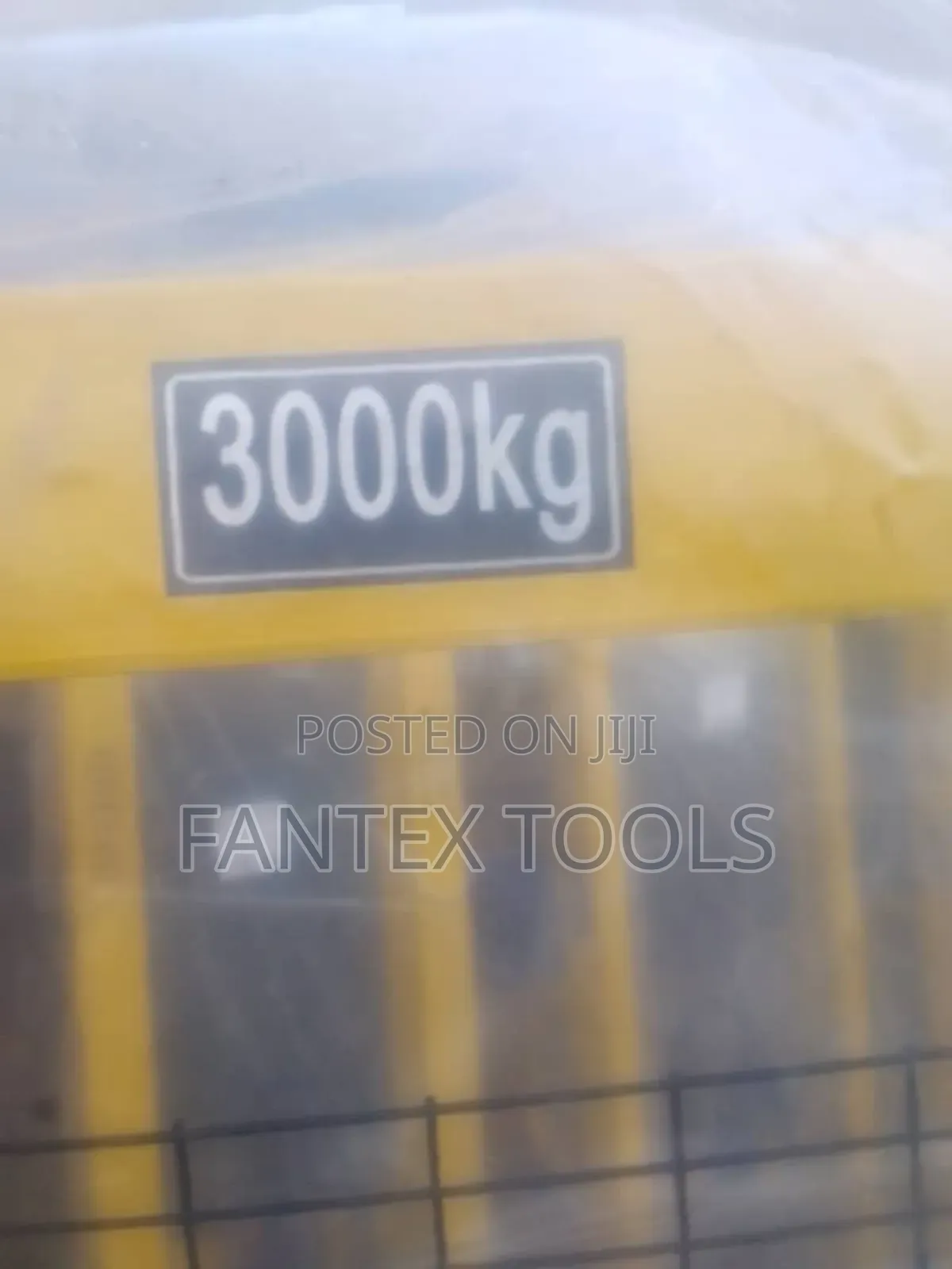 Manual Stacker 3000kg.
