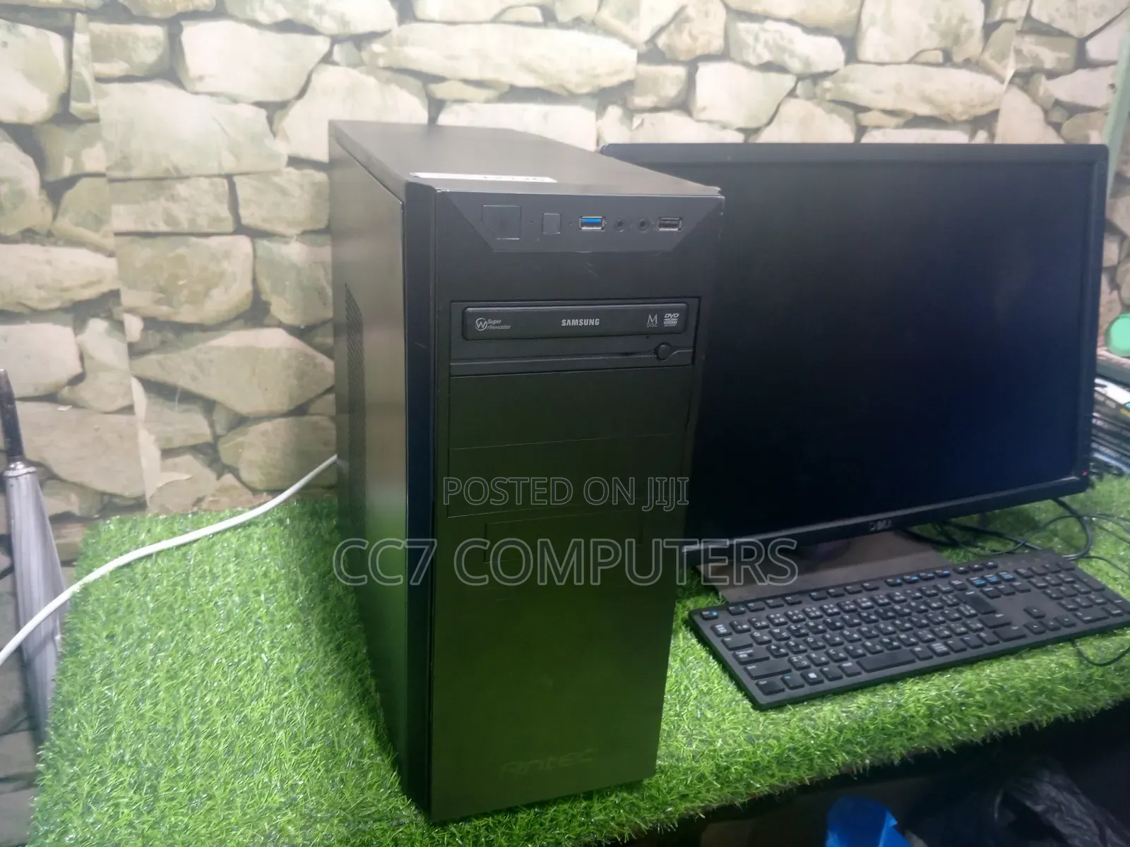 Desktop Computer Asus 16GB Intel Core I7 HDD+SSD 640GB