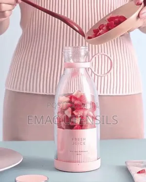 Mini Rechargeable Bottle Juicer