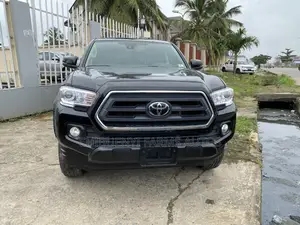 Toyota Tacoma Limited Double Cab 5' Bed V6 AT 2023 Black