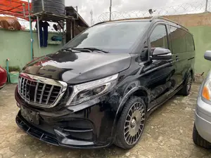 Mercedes-Benz Viano 2016 Black