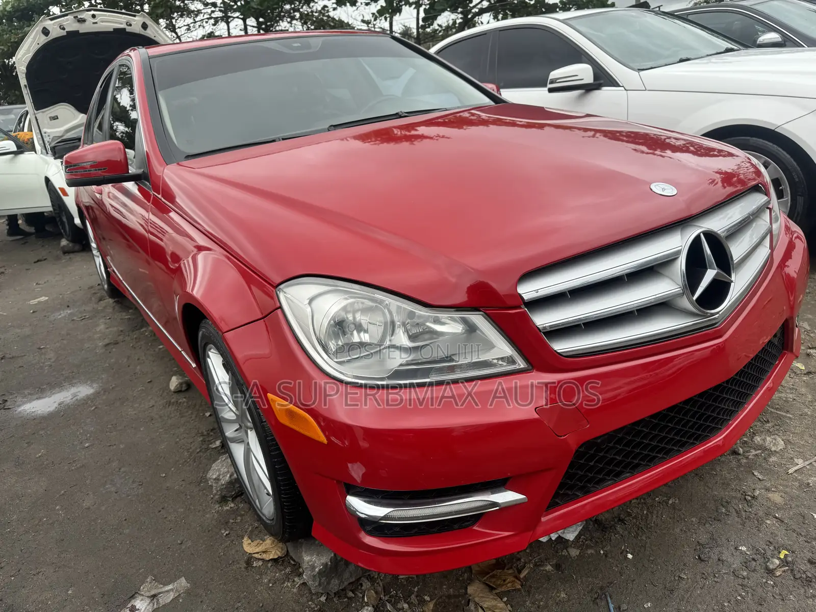 Mercedes-Benz C250 2013 Red