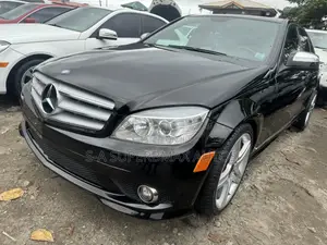 Mercedes-Benz C300 2009 Black