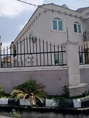 Furnished 4bdrm Block of Flats in Gra, Ilorin South for sale