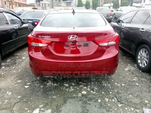 Hyundai Elantra 2013 Red