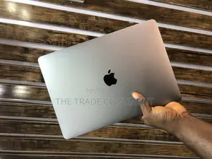 Laptop Apple MacBook Pro 2020 8GB Apple M1 SSD 256GB