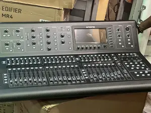 Digital Console for Live and Studio With 40 Input Channels32