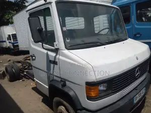 Benz Cap and Chassis