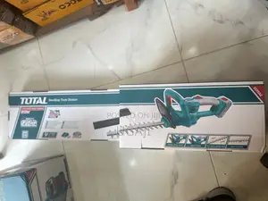 20v Total Hedge Trimmer With Pole