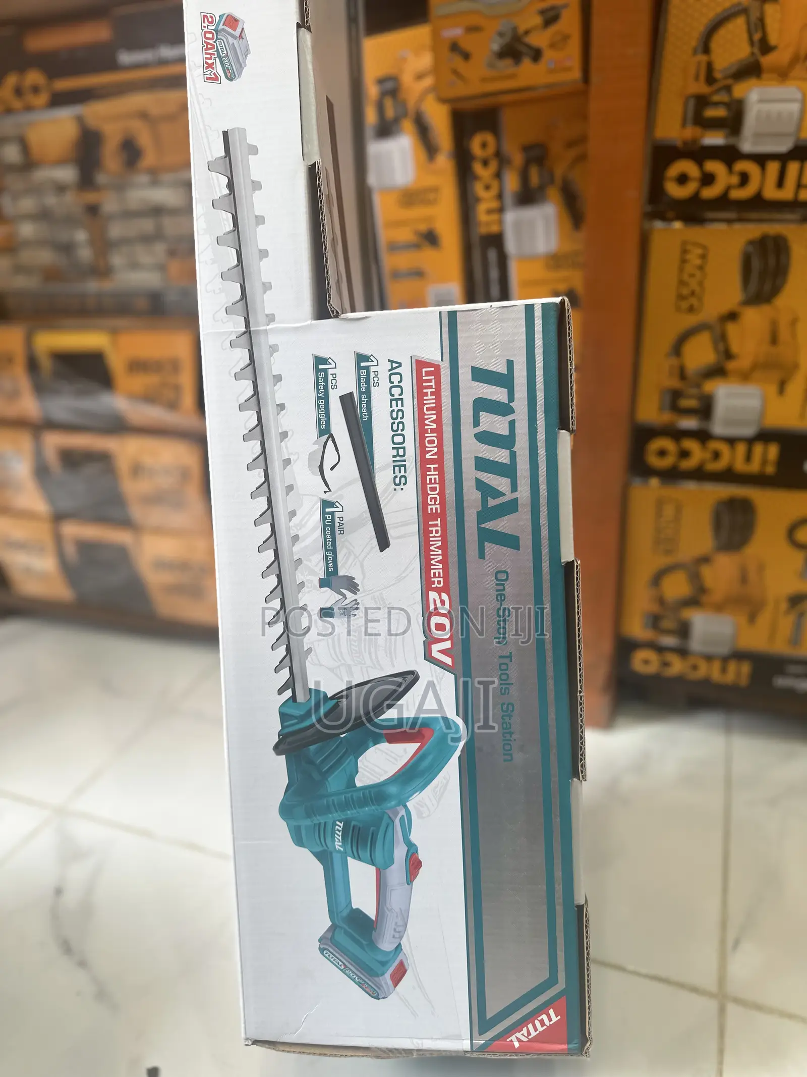 20v Total Hedge Trimmer With Pole