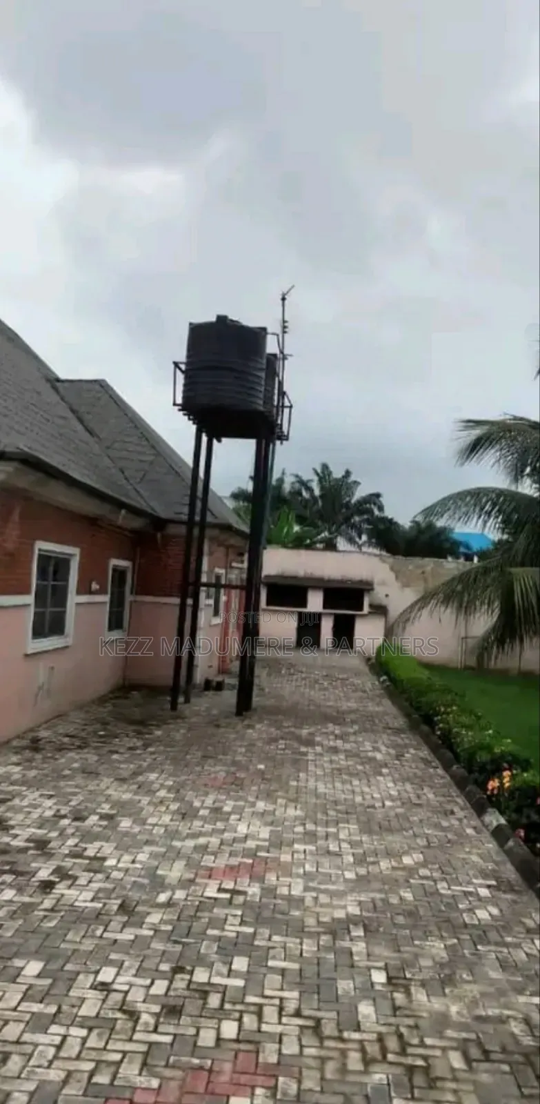 3bdrm Bungalow in At Igwuruta , Port for sale