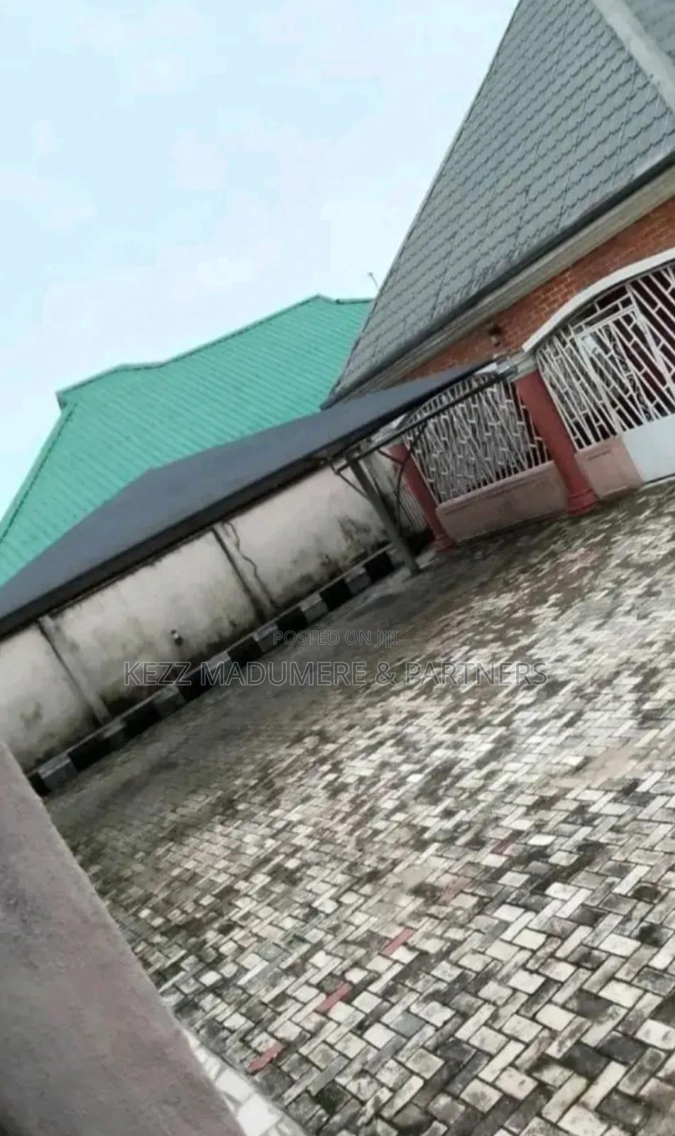 3bdrm Bungalow in At Igwuruta , Port for sale