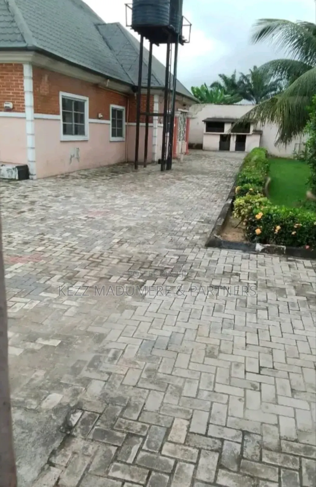 3bdrm Bungalow in At Igwuruta , Port for sale