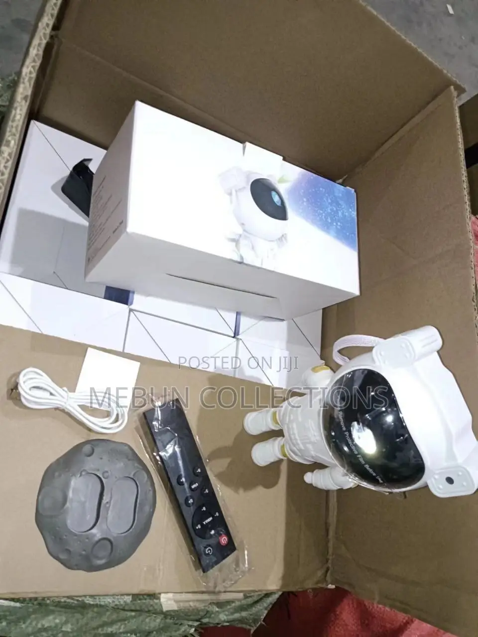 Galaxy Astronaut Projector With Remote Control