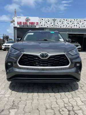 Photo - Toyota Highlander XLE FWD 2020 Gray