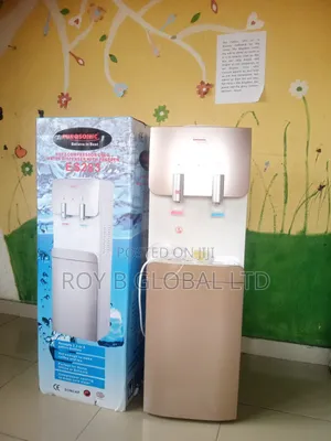 Water Dispenser + Freezer