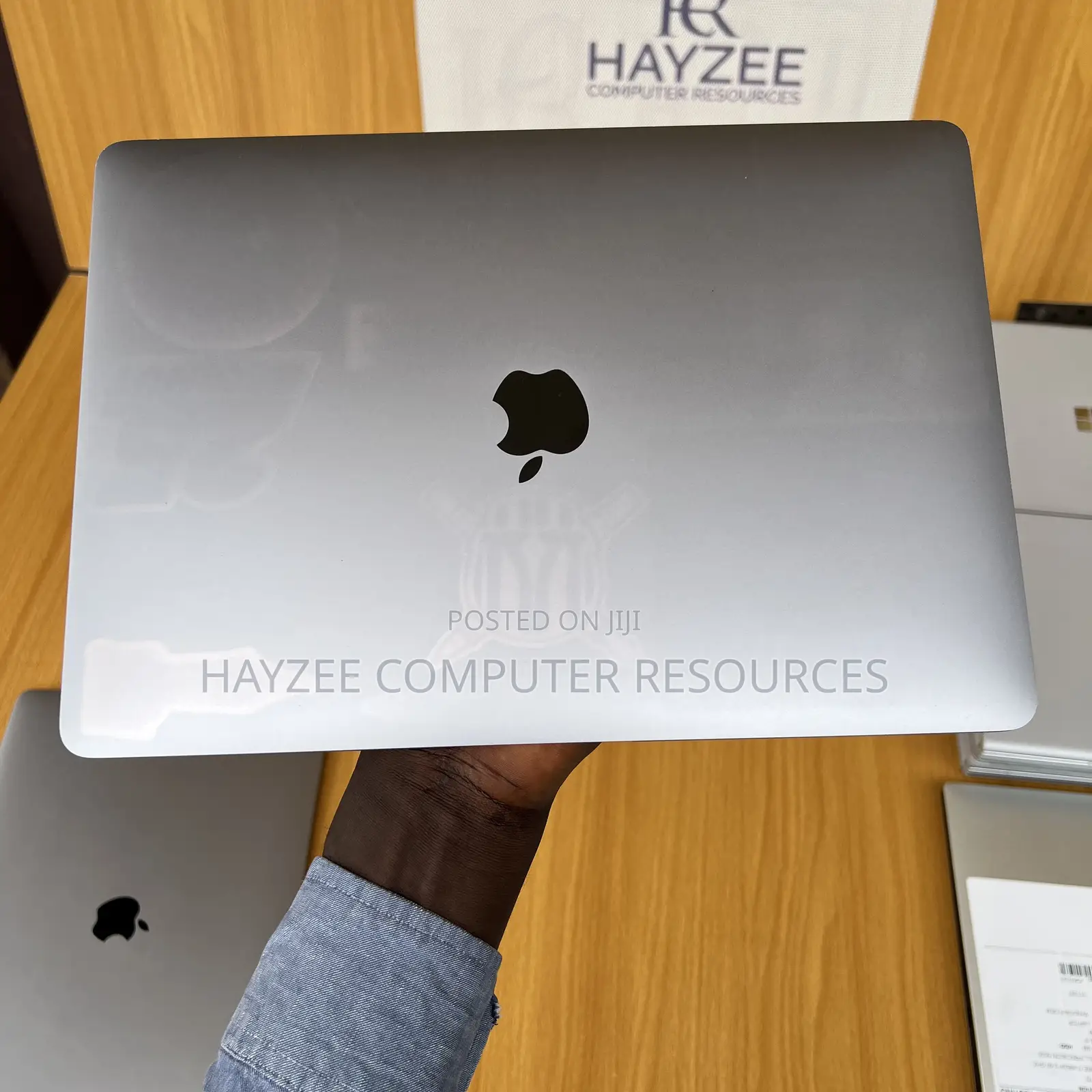 Laptop Apple MacBook 2020 8GB Apple M1 SSD 256GB
