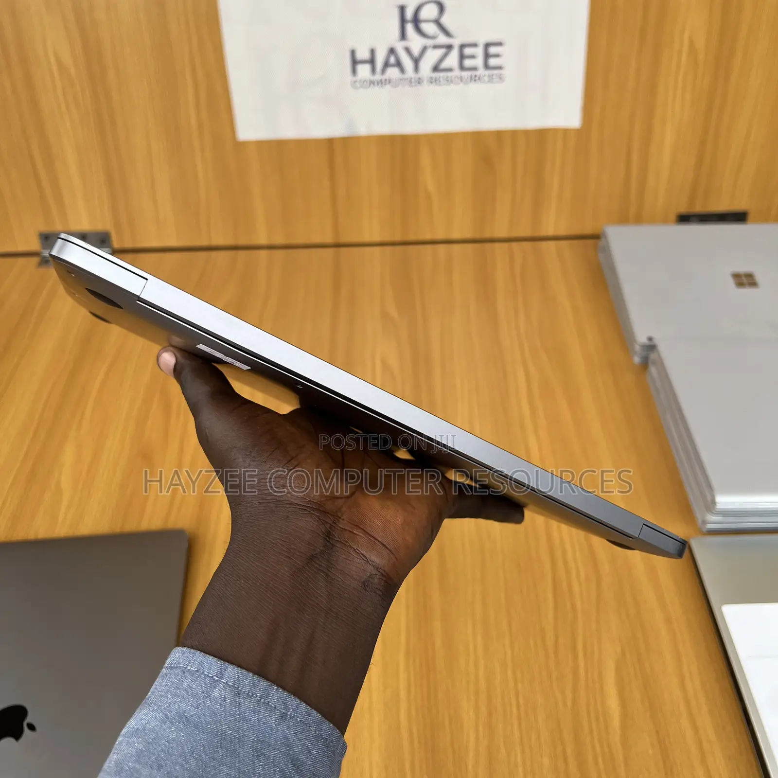Laptop Apple MacBook 2020 8GB Apple M1 SSD 256GB