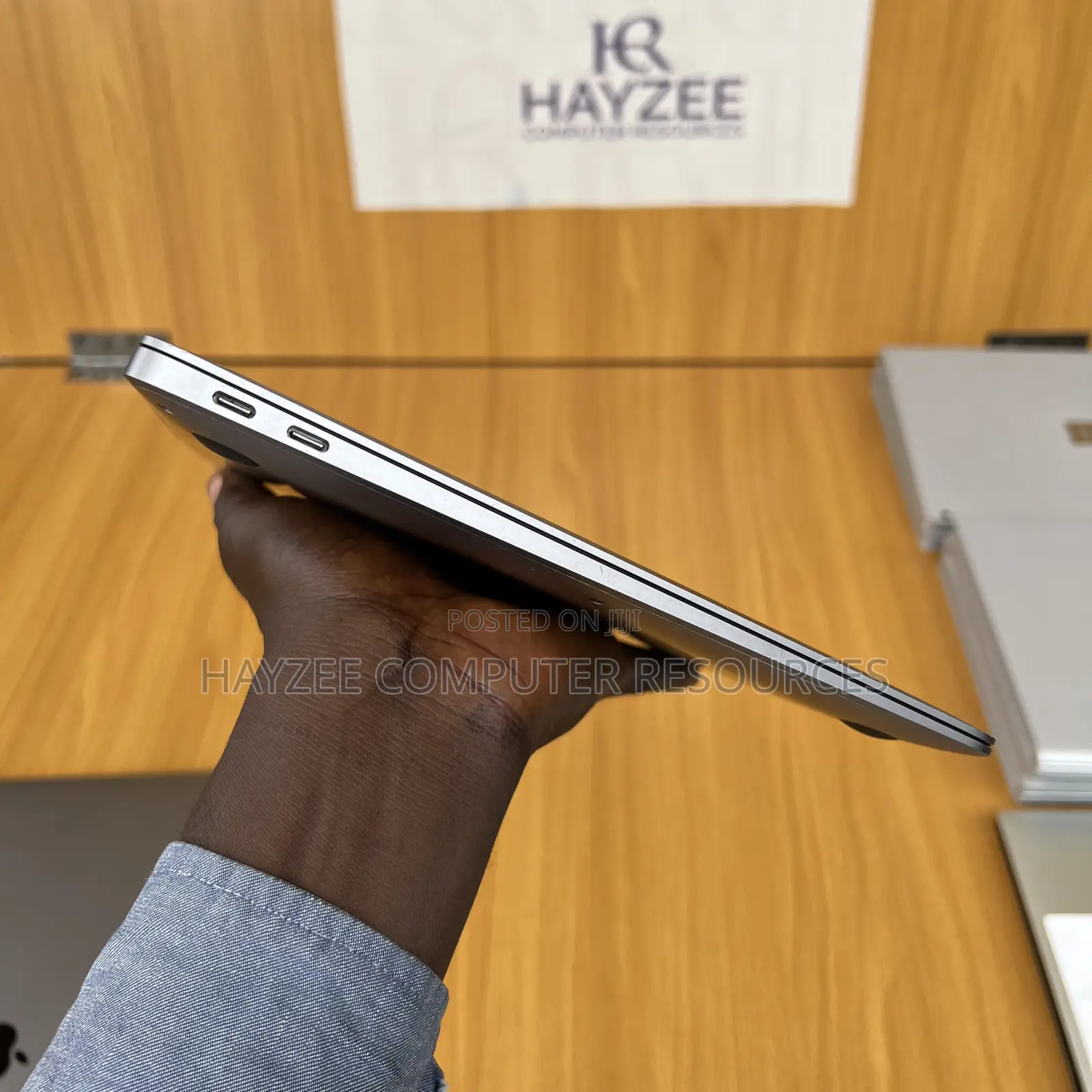 Laptop Apple MacBook 2020 8GB Apple M1 SSD 256GB