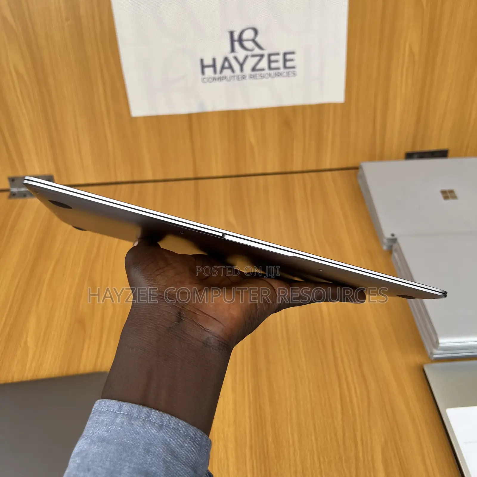 Laptop Apple MacBook 2020 8GB Apple M1 SSD 256GB