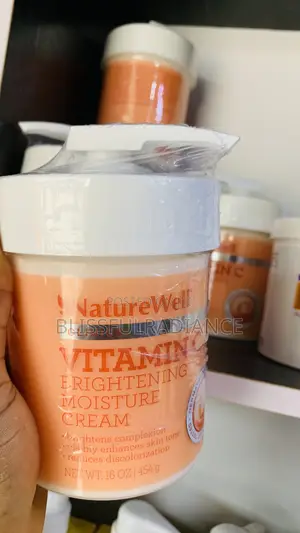 NATURE WELL Vitamin C Moisture Cream
