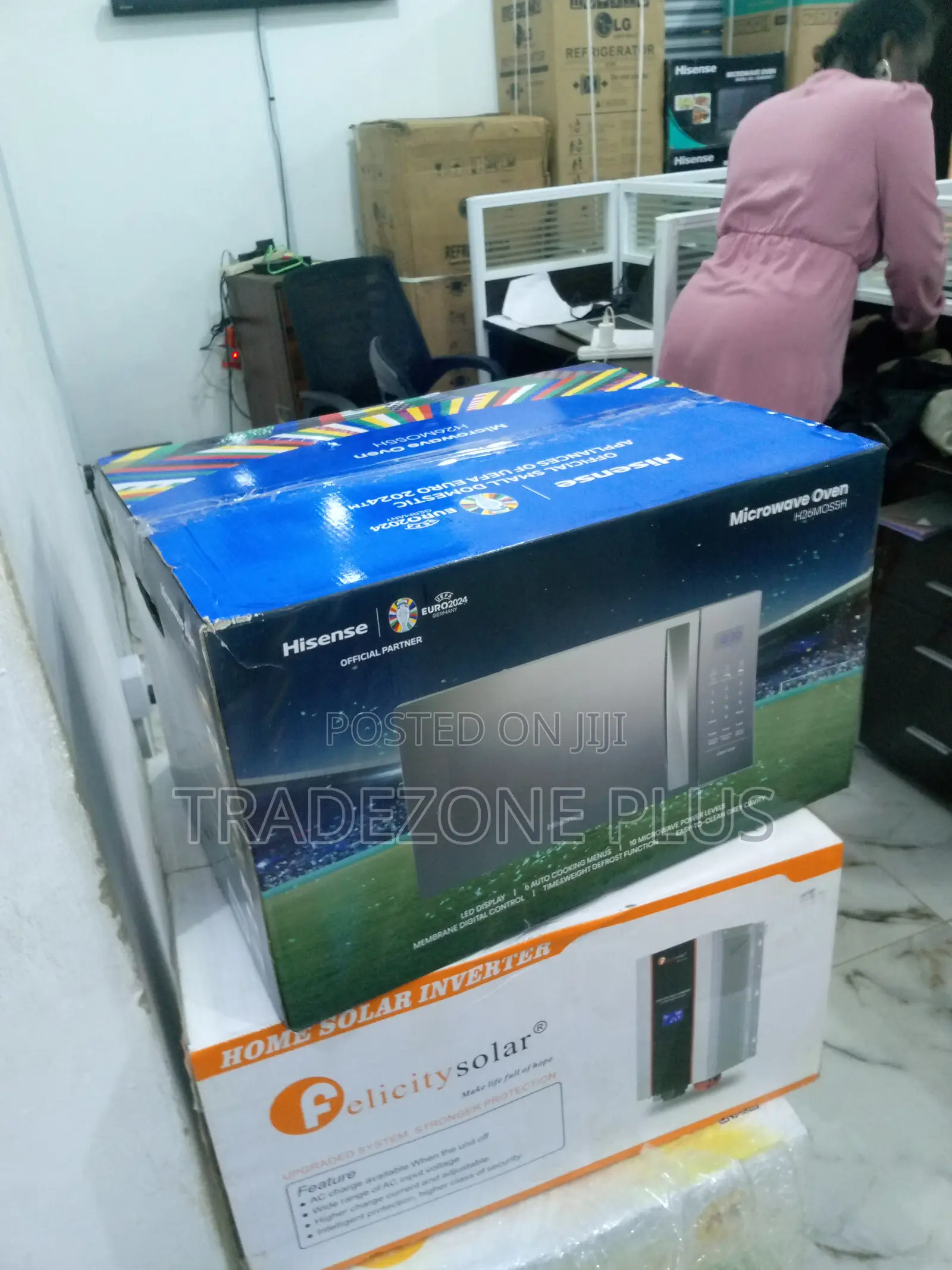 Automatic Electric 26L Microwave Hisense