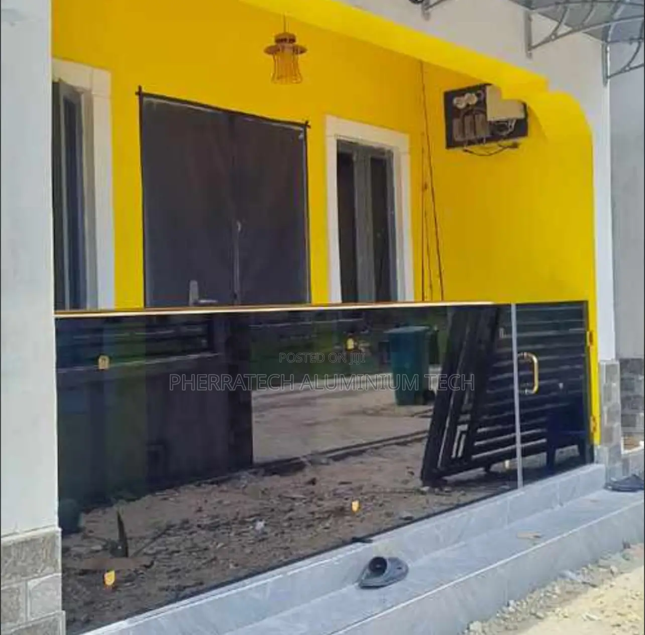 Frameless With 10mm Glass Tempered