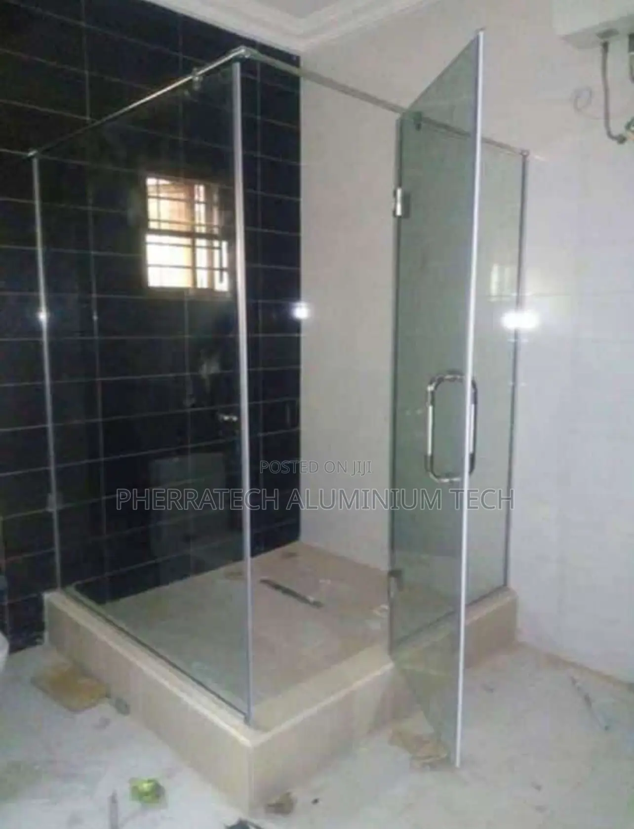 Frameless With 10mm Glass Tempered