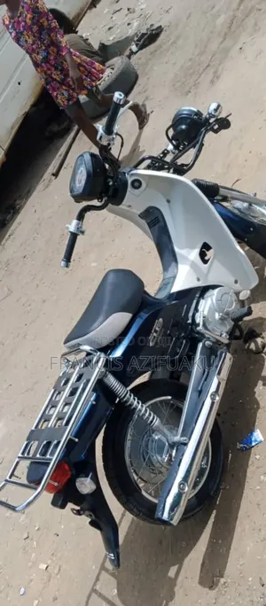 Honda CB 2018 Blue