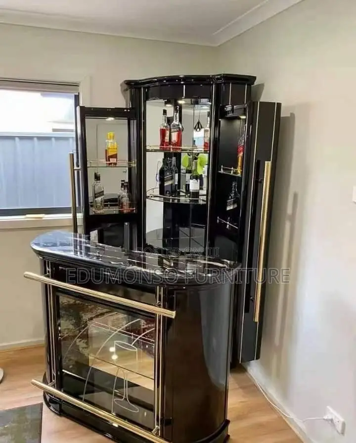 Luxurious Wine Bar With Cellar