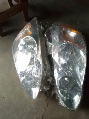 Toyota Corolla 06 Headlamp the Two Side