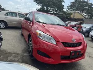 Photo - Toyota Matrix 2012 Red