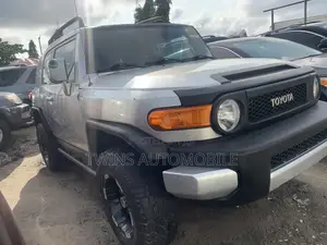 Toyota FJ Cruiser Base 4x4 2008 Silver