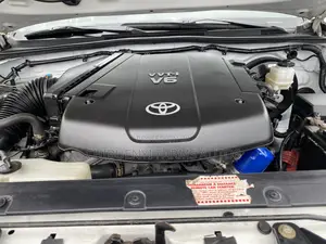 Toyota Tacoma 2015 White