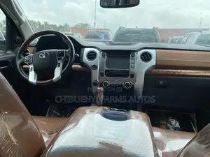 Toyota Tundra 2019 Brown