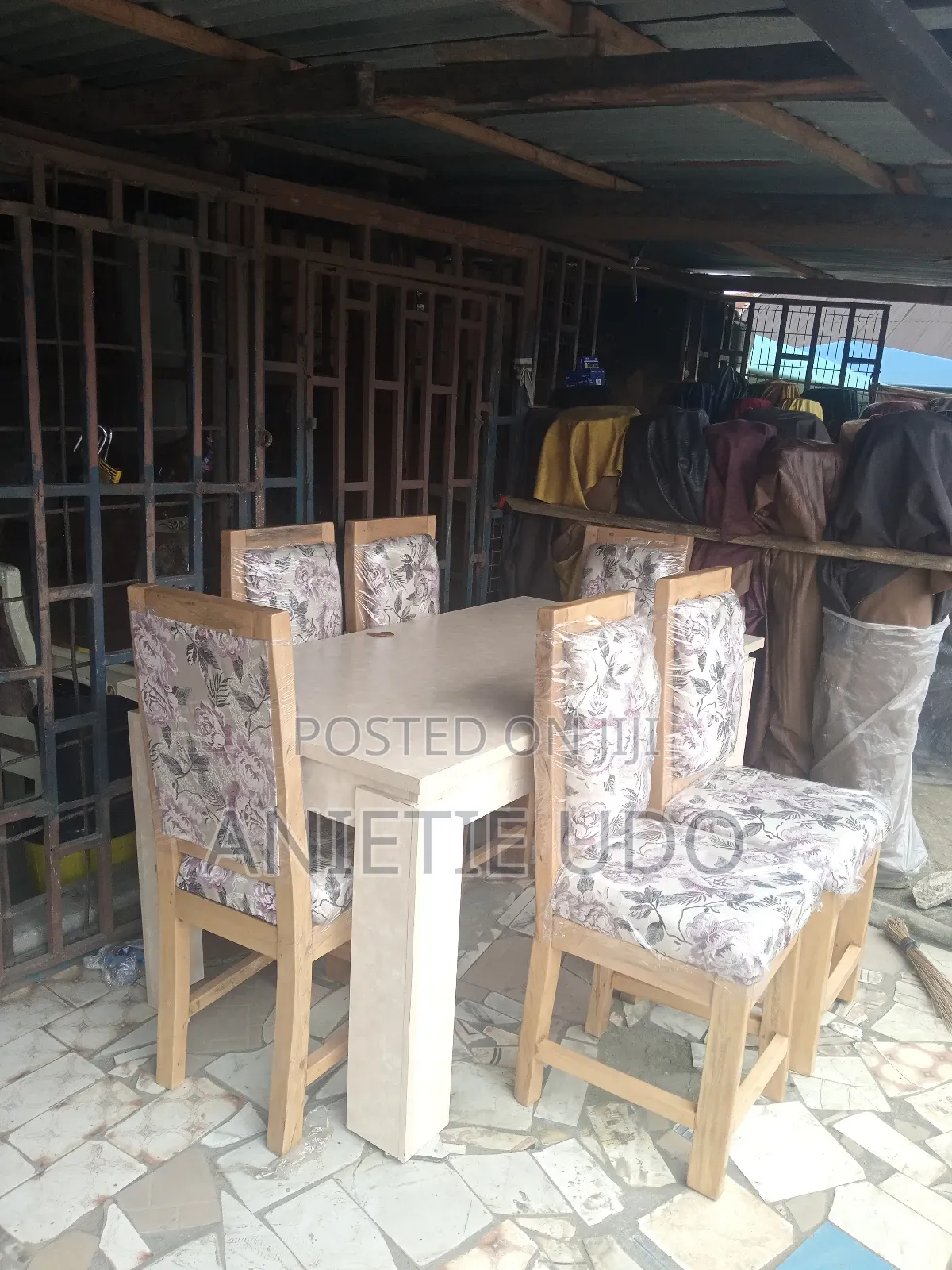 Dining at Affordable Price