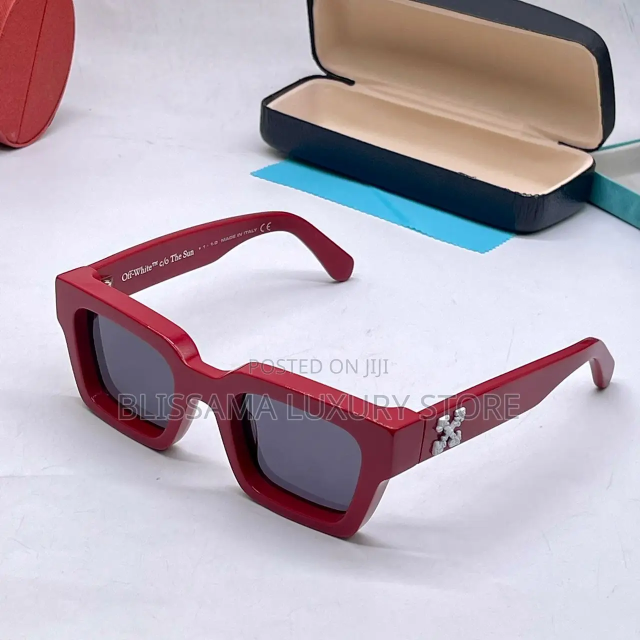 Quality Off-White Glasses